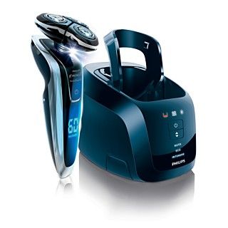 Norelco 3D Senso Touch Shaver with Jet Clean system
