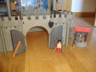 Castillo Medieval Playmobil Ref 3450 Castle Chateau Torre Con Caja