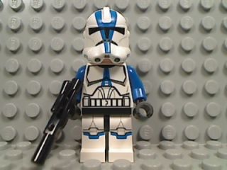 Lego Star Wars 501st Legion Clone Trooper Minifig at RT 75002 Walker