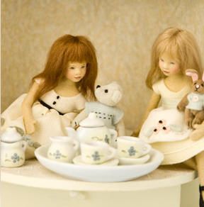 Maggie Made Maggie Iacona Pollys Tea Party Trunk Set Dolls New