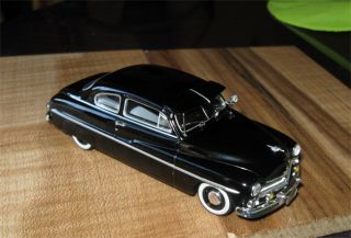 43 Minichamps 1950 Mercury Monterey Sport Coupe 100 Years Ford