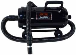 of Metropolitan Vacuum Cleaners designed this deluxe vacuum cleaner