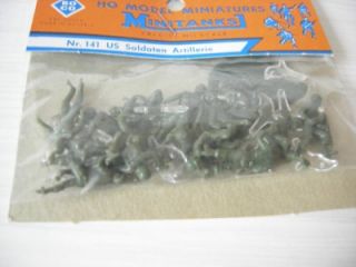 am selling a large amount of ROCO MINITANK items,some packets or