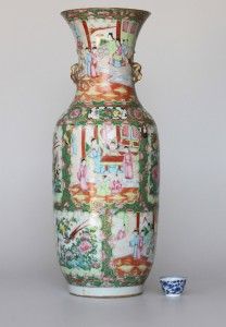 Huge 24 inch! antique Chinese porcelain Canton Vase 19th C. Figures