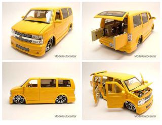 Chevrolet Astro Van gelb, Tuning, Modellauto 1:18 / Jada Toys