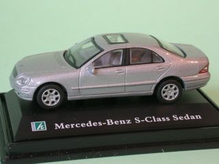 Mercedes W220 S Klasse silber Modellauto Cararama 172