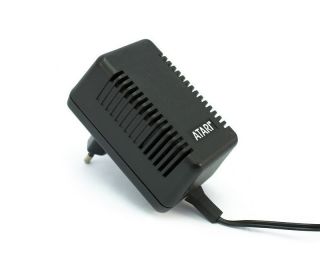 Atari 2600   Original Atari AC Adapter Netzteil 9V 400mA (gebraucht