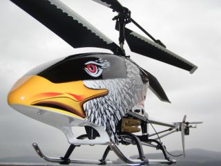 Dieser RC Hubschrauber besitzt die Gyro Technik zur selbstständigen