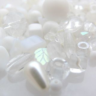 Glasperlen Mix 60 Glas Perlen Beads Rocailles Wuerfel weiss