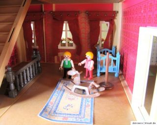 Playmobil 5300 Nostalgie Puppenhaus + 7411 Erweiterungsetage möbliert