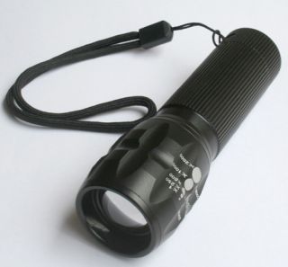CREE Q5 LED Taschenlampe Flashlight + Tasche Neu 3 Model 240LM