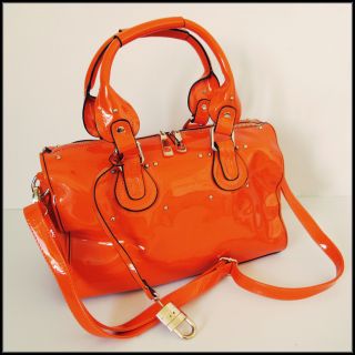 Schicke Handtasche Satchel Paris London Design orange Lack Kunstleder