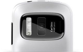 Nokia 808 PureView Smartphone 16GB (10,2 cm (4 Zoll) Touchscreen, 41