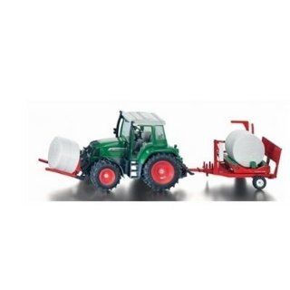 SIKU 3861   Traktor mit Ballengabel: Spielzeug