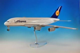 Lufthansa Airbus A380 RESIN 1100 mit Fahrwerk