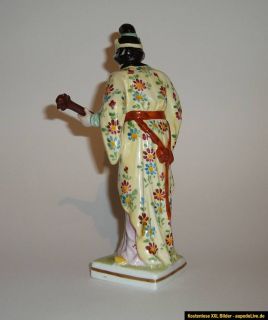 Porzellan Figur   Japanese Geisha   Gemarkt mit Krone / N