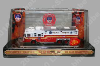 Code 3 F.D.N.Y Rescue 3 Feuerwehr New York