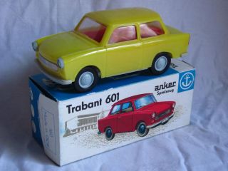 DDR Spielzeug Trabant 601 mit Schwungrad von ANKER mit OVP
