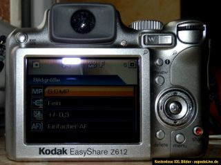 Digitalkamera Kodak EASYSHARE Z612 6.1 MP 12x Opt.zoom   Silber WIE