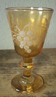 antiker Glas Becher Weinglas mit Emailmalerei