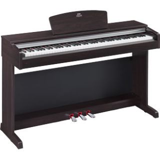 Das Digital Piano mit GHS Keyboard mit mattierten schwarzen Tasten und