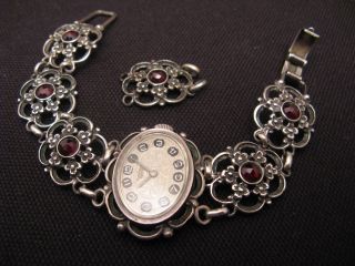 Armbanduhr Silber Granat Uhr DAU Damenarmbanduhr 835 läuft 