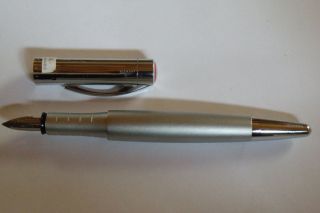 Rotring Füller Farbe silber, Feder M, hochwertig, NEU