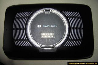 Navigon 8310 Navigationssystem mit original Navigon Aktiv Design