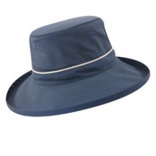 Tilley Womens Lightweight Mesh Bretton Hat Clothing
