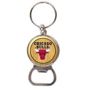 Chicago Bulls   NBA Bottle Opener Keychain: Sports