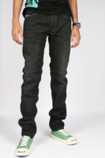 Diesel   Shioner 008D4 Carrot Fit Jeans for Men, Size 30W