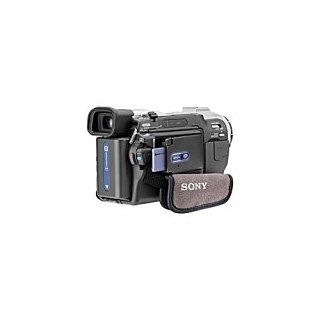 Sony DCR TRV11 MiniDV Camcorder with Built in Digital Still Mode by