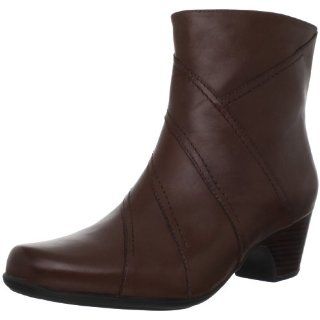 Clarks Womens Leyden Candle Ankle Boot