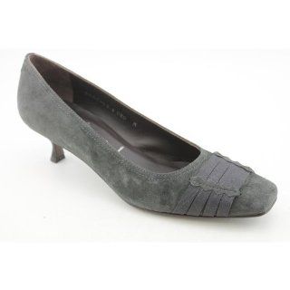 Sanchi Womens Size 6 Gray Suede Pumps Heels Shoes New/Display: Shoes